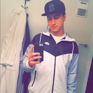 Meet your Posher, Antony